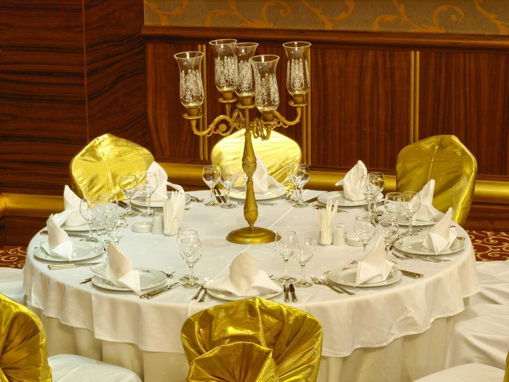 Grand Nur Plaza Hotel Aktau  Bagian luar foto
