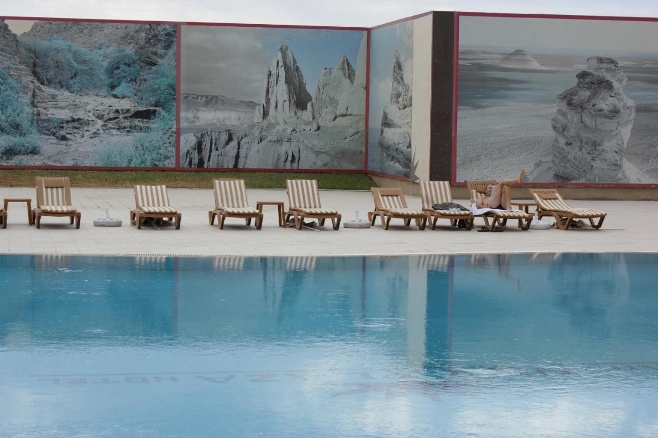 Grand Nur Plaza Hotel Aktau  Bagian luar foto