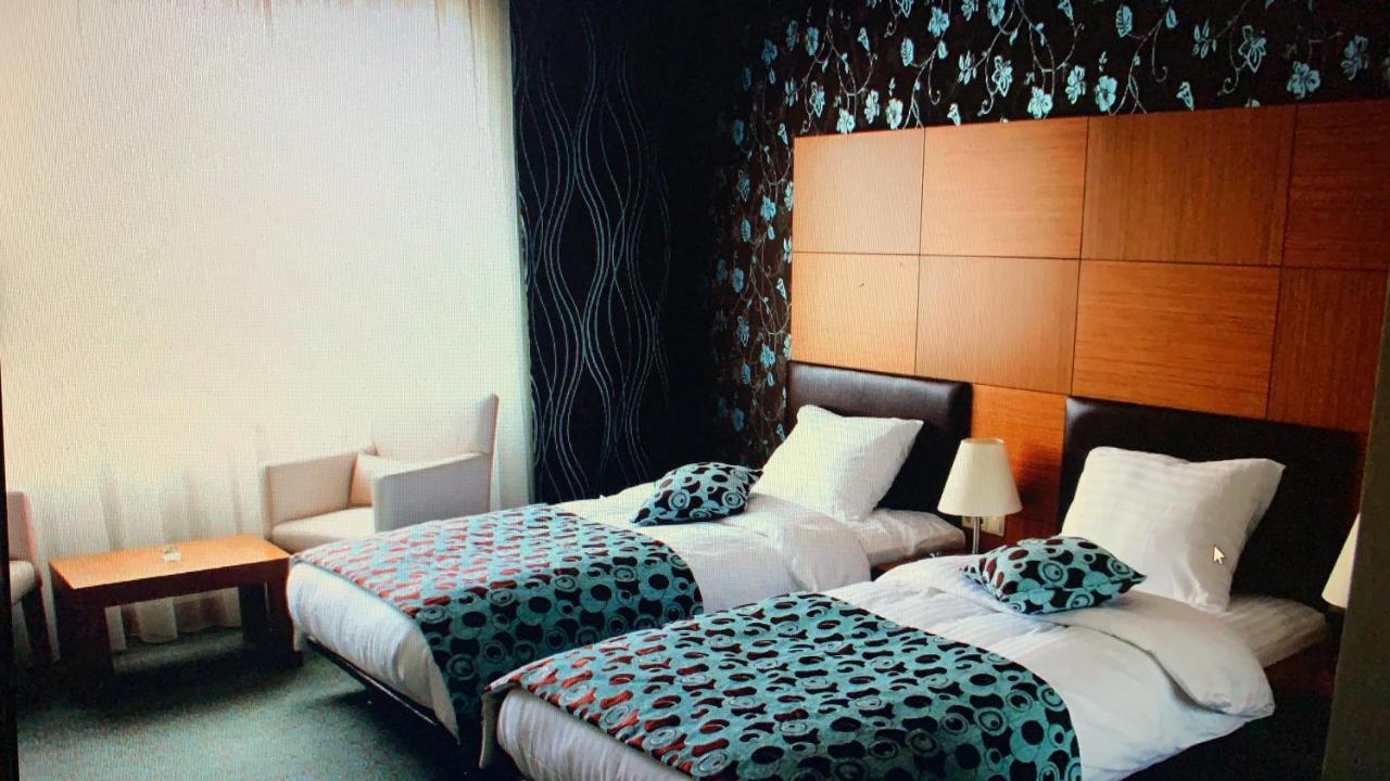 Grand Nur Plaza Hotel Aktau  Bagian luar foto